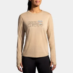 Brooks Distance Graphic Long Sleeve Women's -On Running || BROOKS || Hoka Sales Store 057244 277 1