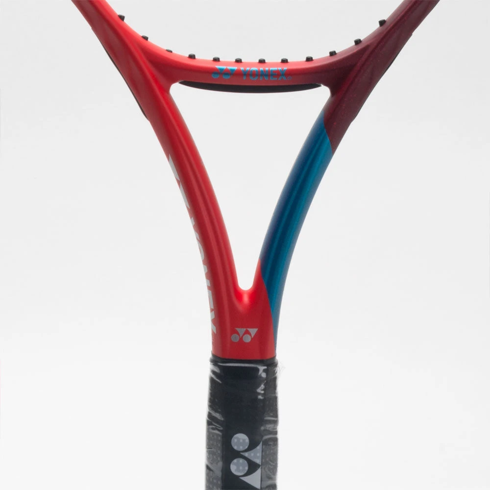 Yonex VCORE 100+ 300g Tango Red 2 Yonex VCORE 100+ 300g Tango Red - Image 2